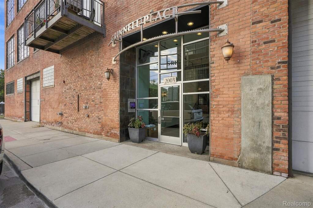 2003 Brooklyn St #210, photo 1