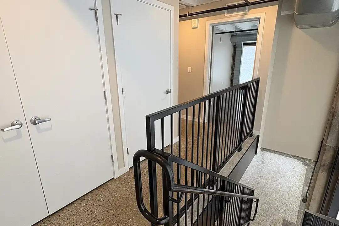 Mezzanine landing